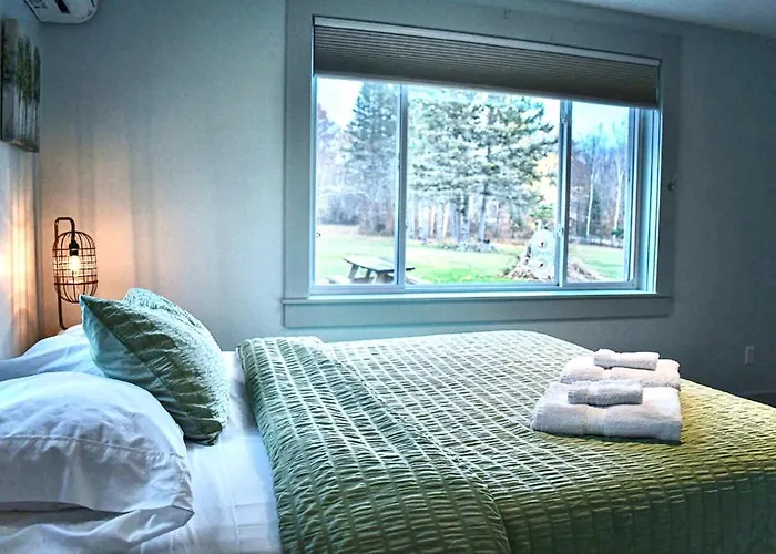 Brook Road Inn